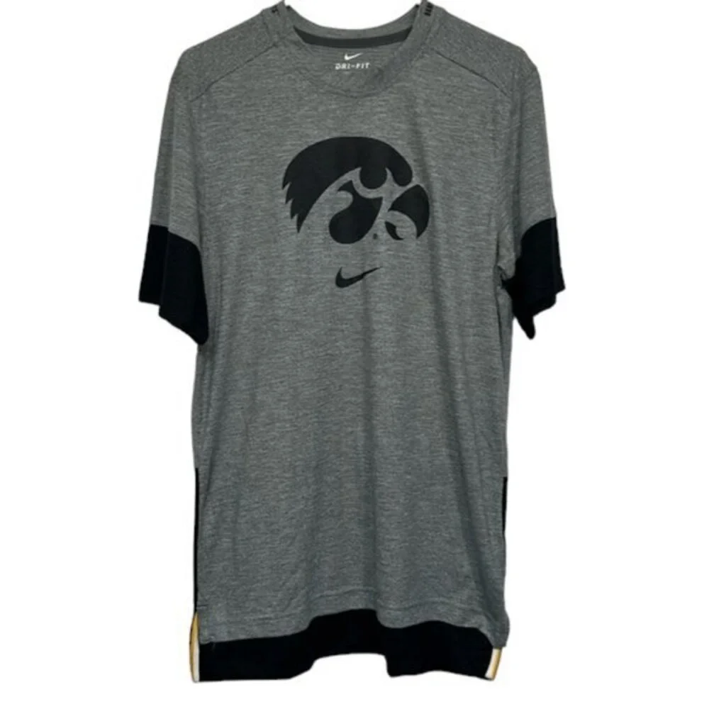 Men's Nike Hawkeyes Gray & Black Dri-Fit Pullover Graphic Swoosh Shirt Size Med